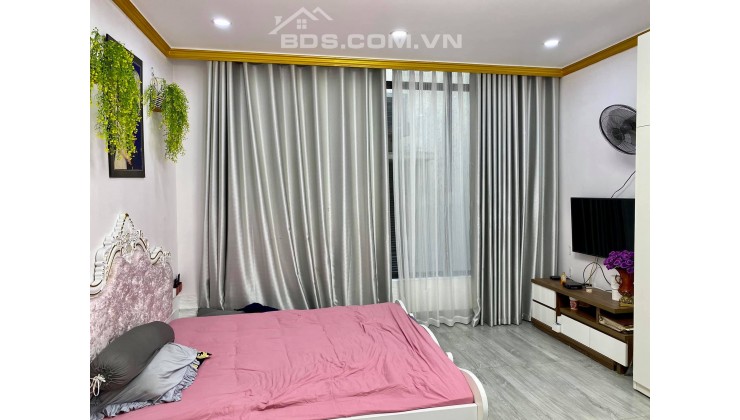 Nhà VIP Ô Tô Đỗ Cửa, Kinh Doanh Đỉnh K/V Ngã Tư Sở, Thanh Xuân, 39 m2 x 5t, Giá nhỉnh 4 tỷ.